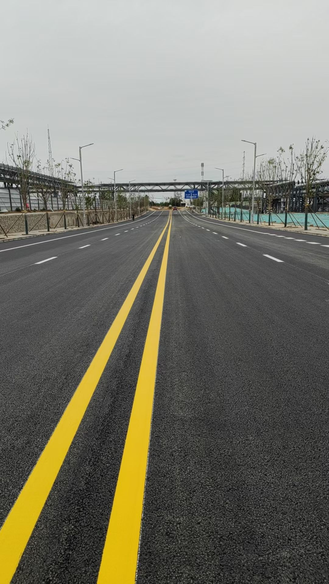 渭南熱熔標(biāo)線.jpg 渭南熱熔標(biāo)線.jpg